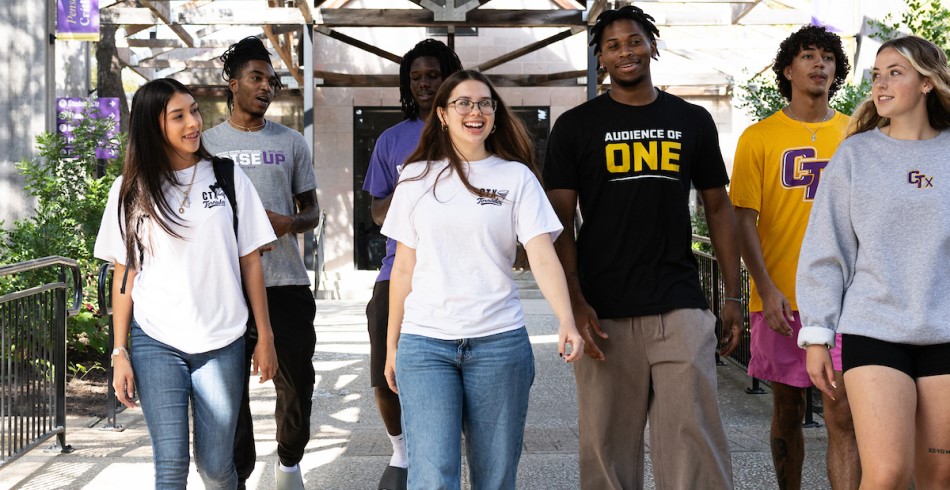 Concordia Texas admissions counselor interacting with Transfer students.