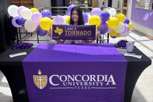 Liliana Cardenas helping to support her fellow students